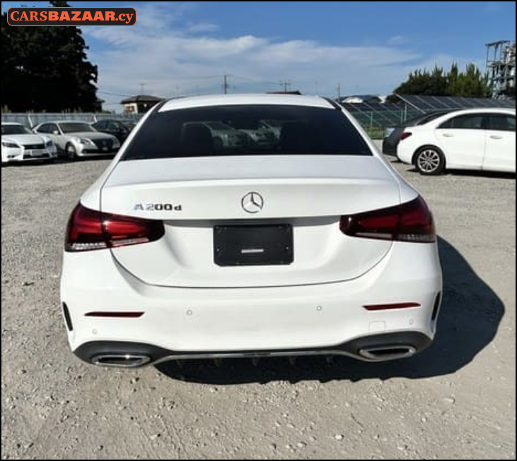Mercedes-Benz A200d AMG Line