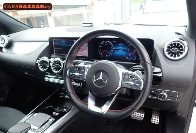 Mercedes-Benz GLA200d AMG Line