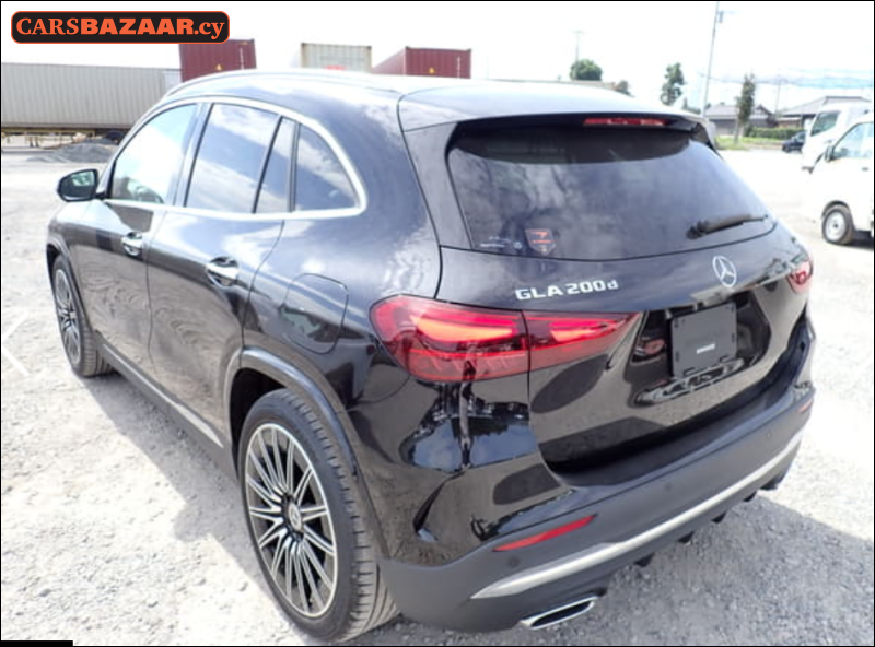 Mercedes-Benz GLA200d AMG Line