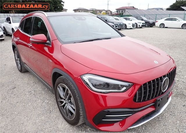 Mercedes-Benz GLA35 AMG Line