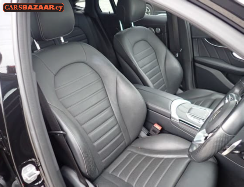 Mercedes-Benz GLC220d AMG Line