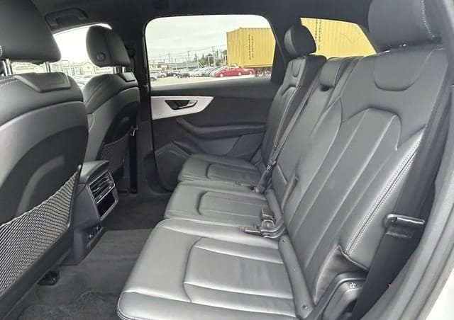 Audi Q7 55TFSI Quattro S Line