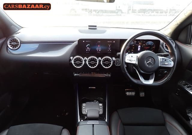 Mercedes-Benz GLA200d AMG Line