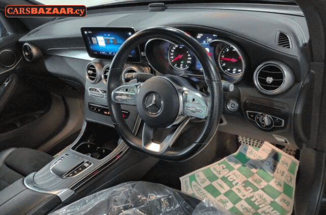 Mercedes-Benz GLC220d AMG Line