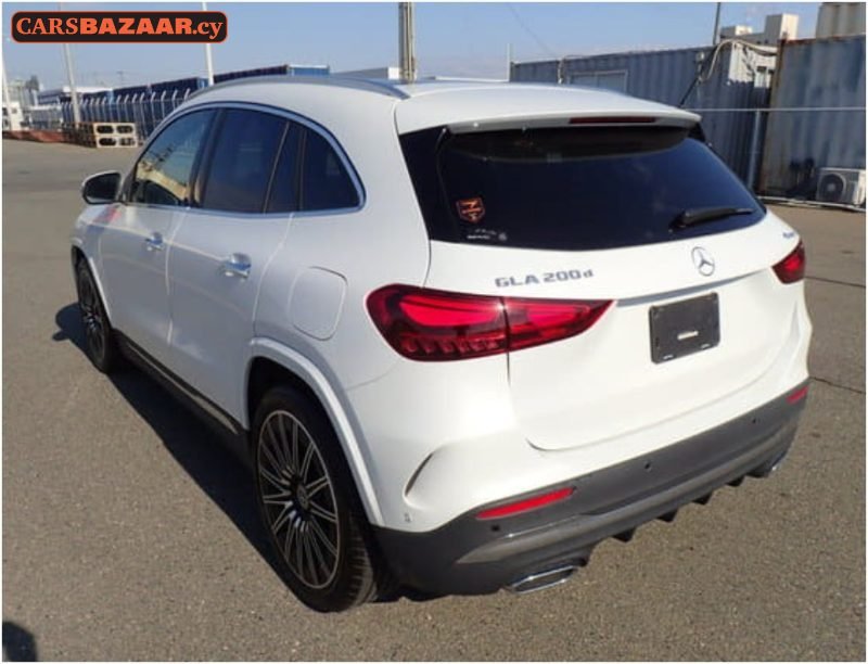 Mercedes-Benz GLA200d AMG Line