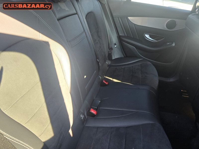 Mercedes-Benz GLC220d AMG Line