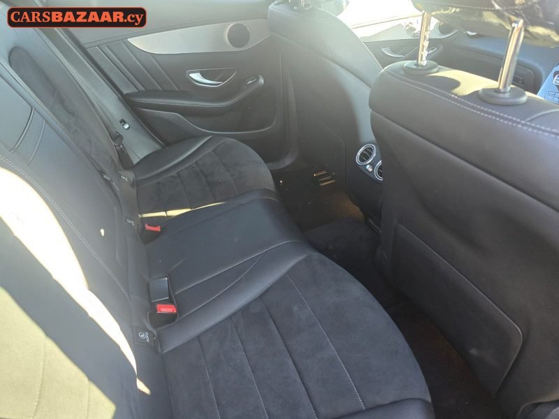 Mercedes-Benz GLC220d AMG Line