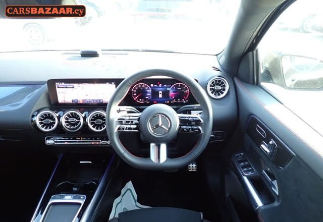 Mercedes-Benz GLA200d AMG Line