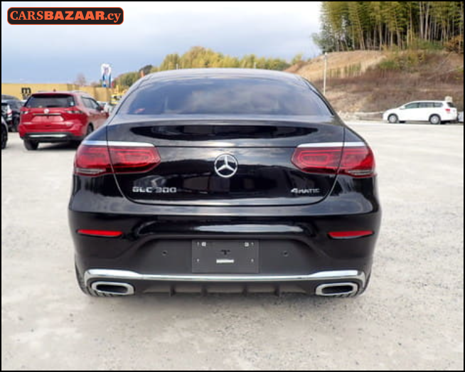 Mercedes-Benz GLC300 AMG Line