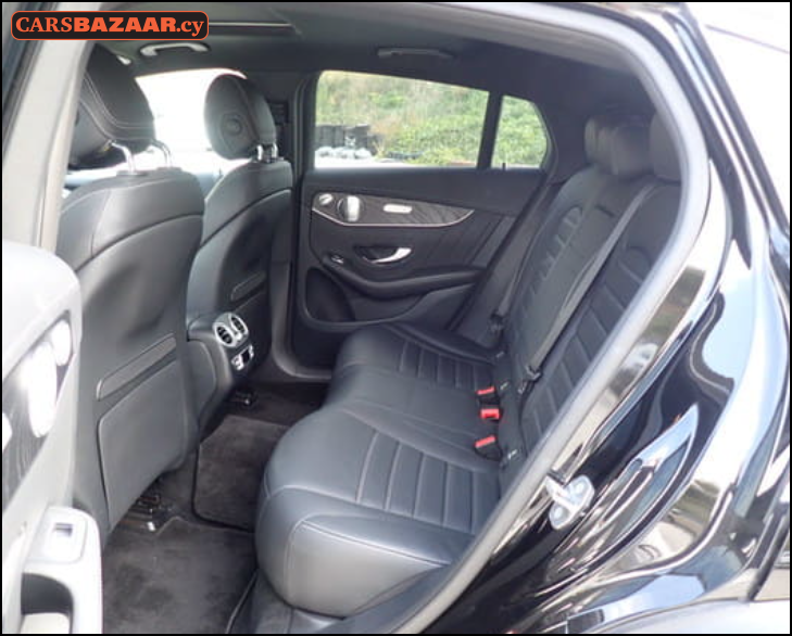 Mercedes-Benz GLC300 AMG Line