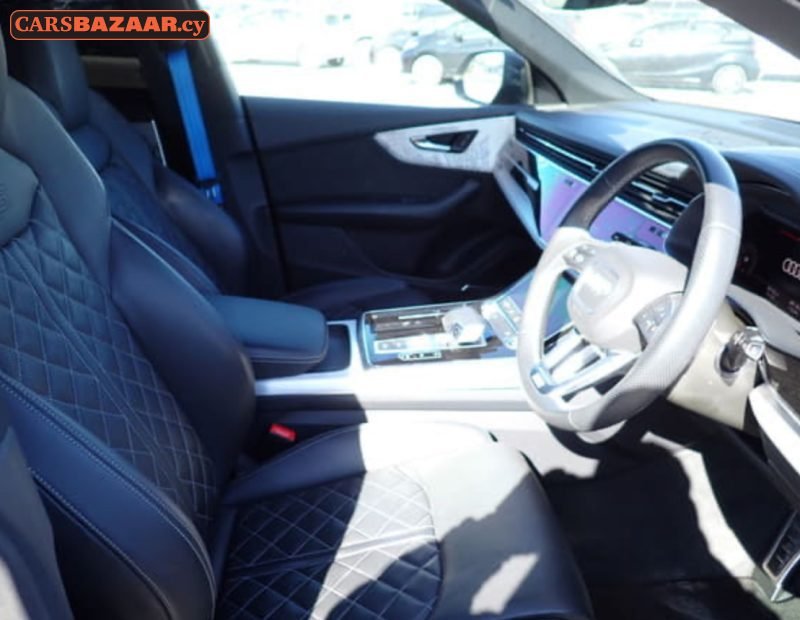 Audi Q8 55TFSI Quattro S Line